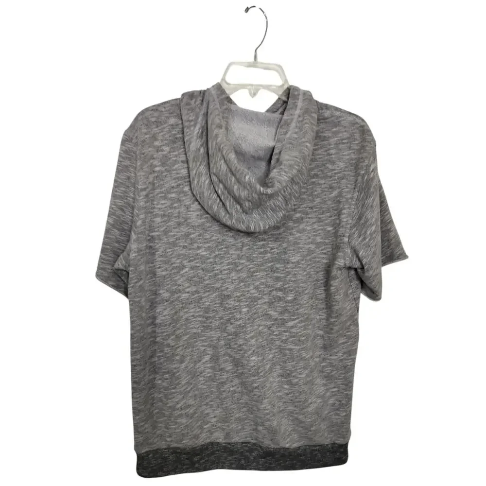 M1135). Adidas Men Gray Short Sleeve Cross Up Side Snaps Pullover Hoodie Medium